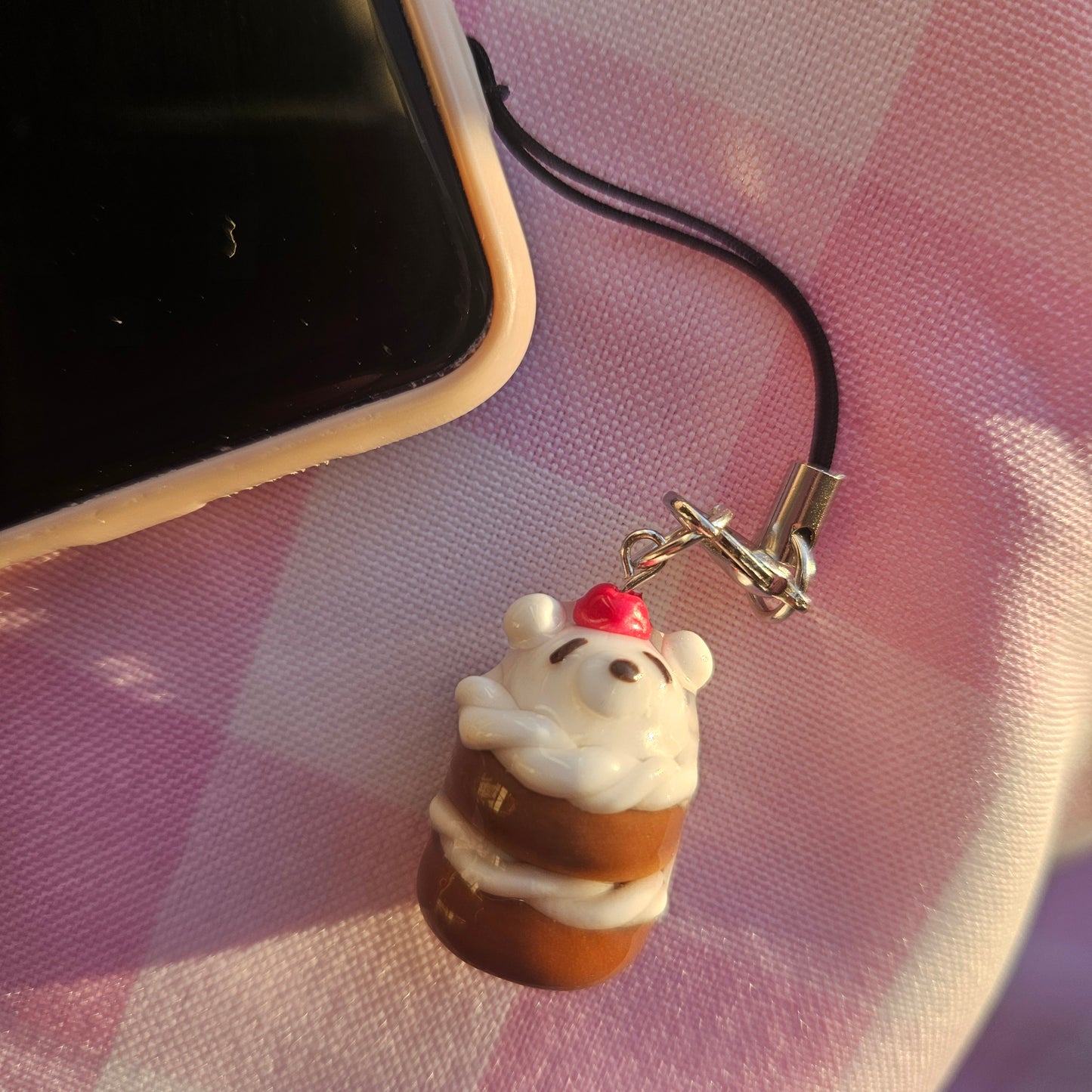 polar cake charm