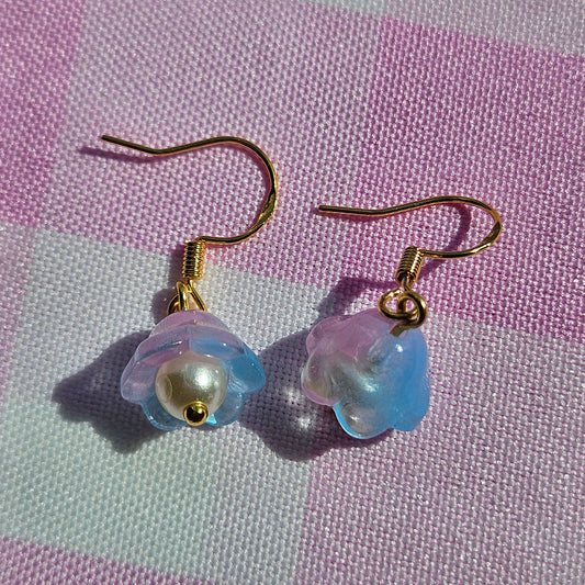cotton candy lily earrings